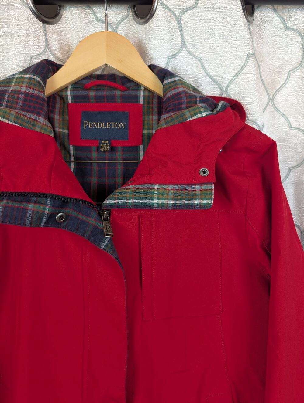 Pendleton Women's Weatherproof Red Hooded Rain Jacket Plaid Lined Medium
